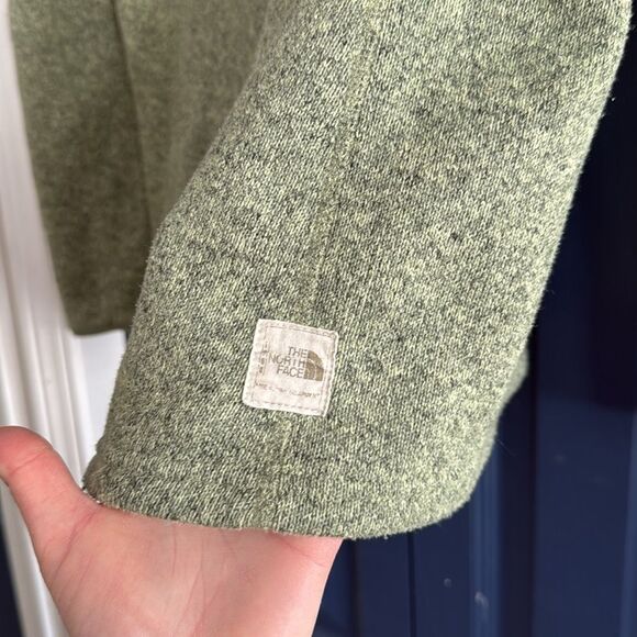 The North Face Green Knit Pullover Sweater With toggle Buttons Size L - Picture 4 of 5